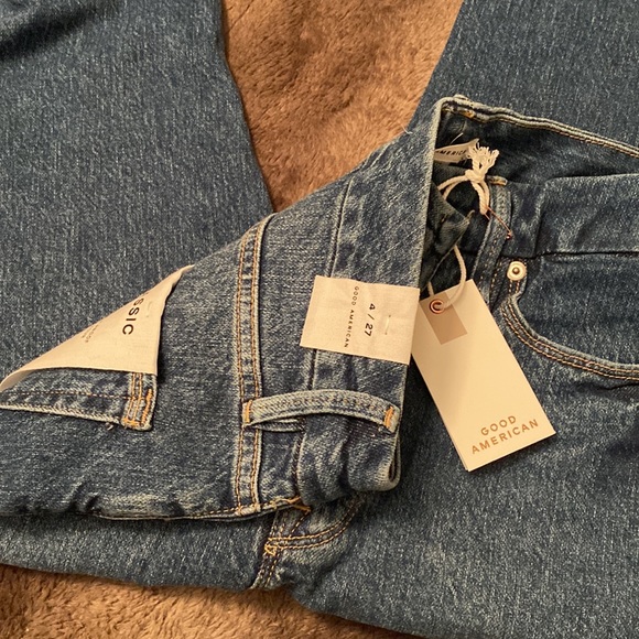 Good American jeans. Size 4/27. Inseam 28. With tags. - Picture 5 of 5